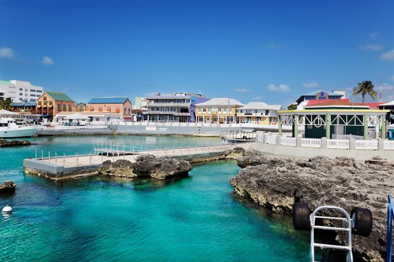 The Vaccinated Traveler Places To Visit After Being Vaccinated Flyopedia   Cayman Islands 768x512 