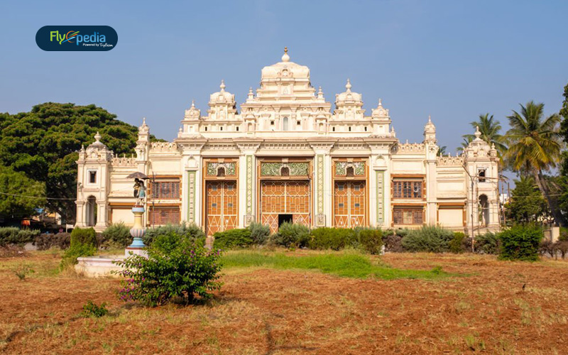 Art at Jaganmohan palace